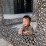 藝術(shù)家將日常的感受與體會，幻化成作品豐富的圖說語彙，陪伴住戶一同度過美好時光。