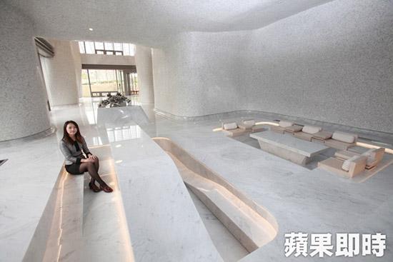 大廳一角規(guī)劃談話坑