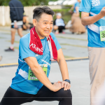 新業(yè)建設(shè)邱正光副總也到場參與這場盛事，在10K賽事後準確地收操，舒展緊繃肌肉。