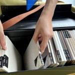 宛如挑選CD般，每一片板材都寫入獨(dú)一無(wú)二的生活旋律，在下廚食光中飄盪繞樑。