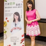 身為健康、瘦身調理方面的專家，怡里營養(yǎng)師也?；钴S於各大電視節(jié)目，感謝營養(yǎng)師親臨新業(yè)與我們家族一同分享健康的美好