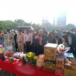 虔心祭拜天地，祈願剩餘工程進度圓滿。