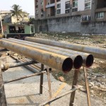 深入地質(zhì)的秘密武器，就是一旁陳列的一支支探鑽用管！ 