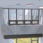 窗框外象徵樹鬚的弧形遮陽板，曲線美學(xué)講究對線之細(xì)節(jié)。