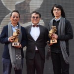 臺(tái)中市政府都市發(fā)展局局長(zhǎng)黃文彬（中）與新業(yè)建設(shè)董事長(zhǎng)卓勝隆（左）、居研所林宜鋒建築師（右）一同合影留念，感謝政府對(duì)新業(yè)及居研所團(tuán)隊(duì)理念及成果的高度認(rèn)同，並以建築空間類大獎(jiǎng)(Architectural Space Award)傑出獎(jiǎng)(Outstanding Award)代表。