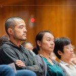 閉上雙眼，放鬆心情，沉浸在自然音樂裡，感受旋律帶來的療癒感，順著音流，浸潤在萬物的共鳴。