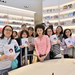 會(huì)後小小粉絲簽書(shū)會(huì)，現(xiàn)場(chǎng)氣氛熱絡(luò)，感謝譚老師帶來(lái)豐富且貼近生活的知識(shí)內(nèi)容，讓我們受用無(wú)窮！