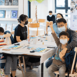 分享鯨魚為何走向陸地?為什麼海裡有好多的垃圾? 孩子們一個(gè)個(gè)發(fā)表，說(shuō)出他們的觀察。