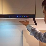 有時(shí)候，直接使用手心手背感受風(fēng)的流動(dòng)、用指尖撫摸材質(zhì)的觸感，心裡將會(huì)更清楚餐廚器具是否合乎職人的標(biāo)準(zhǔn)。