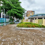 避開學(xué)童上下學(xué)時間，運用寒、暑假期間，進行施工工程，大規(guī)模地拆除了舊有人行道，準(zhǔn)備為它煥然一新。