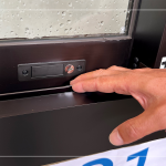 配有『限開裝置』，確保家中孩童的生活安全。