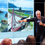 身為阿美族的優(yōu)席夫，帶領(lǐng)大家探索臺(tái)灣在地的部落文化，深入部族，感受人文、祭儀、藝術(shù)、風(fēng)景，開(kāi)闊眼界與心境。