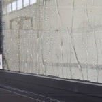 風(fēng)雨來臨之時，守護(hù)著家人們，窗內(nèi)保留屋內(nèi)的靜謐、溫暖、安全，為生活增添多一份質(zhì)感。