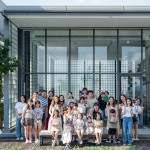 7月的夏日時節(jié)，相約新業(yè)家人與孩子們，揮灑生活的熱情與創(chuàng)意，用心的當(dāng)下，擁有一刻沉靜，度過美好的陶作時光。