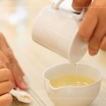 清香型高山烏龍茶，來自南投杉林溪，淡淡茉莉花香味，色澤清雅純淨，口感甘醇圓滑，且有後韻。