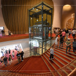 入場(chǎng)時(shí)刻，隨著隊(duì)伍緩緩前進(jìn)，滿懷期待的心，也準(zhǔn)備好一探消防員背後不為人知的故事。