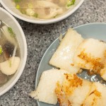 活動的尾聲，享用煎好的蘿蔔糕同時，吳師傅更精心準備了百菇鮮雞湯，在這寒冷的周六午後，暖胃也暖心。