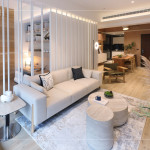 每個角落都充滿溫度，無論是與家人閒聊、閱讀，或靜靜放空，都能感受到生活的輕盈與自在，描繪出理想居所中最真實的幸福氛圍。(此為新業(yè)恆一樣品屋實景)