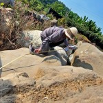 重達(dá)3噸以上的大石頭，是『大塊森鄰』溪流瀑布區(qū)的主角，在小小溪石的陪襯下，更能凸顯滂沱氣勢。