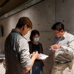 琉璃、金屬、燈光、高度…等，每一個選擇與決定背後，都需經(jīng)跨部門團隊的專業(yè)評估。