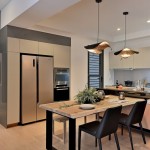 晨起或暮歸，餐桌上總少不了那句親切而貼心的一句「吃飯了」，是啊，有了與家人同享的自由，終於可從容不迫地譜寫天倫樂(lè)。