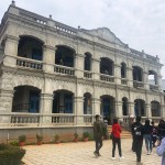 古今中外的文化在金門各自串聯(lián)，彷彿模糊彊界匯聚為獨特地景。陳景蘭洋樓，氣派建築如遊三零年代的璀璨上海！