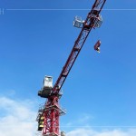 萬里無雲(yún)的好天氣，【新業(yè)大塊森濤】於2024年2月下旬舉行上樑儀式，象徵著新業(yè)團隊和住戶們重要的里程碑。