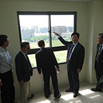 林佳龍市長參觀新業(yè)誠家標(biāo)準(zhǔn)戶住宅