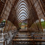 內(nèi)部的磨石子地板，則請到中部偏鄉(xiāng)的國高中同學(xué)施作，磨練職業(yè)技藝。業(yè)者提供