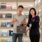 新業(yè)當(dāng)天也特別準(zhǔn)備相當(dāng)適合Jason這位戶外陽光男孩的運(yùn)動(dòng)毛巾，讓他在全臺(tái)跑透透的同時(shí)也十足舒適。