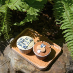 以新業(yè)品牌意象客製杯子蛋糕，象徵著生活裡的美好片刻，讓伴手禮不只是甜點，更是暖心的獨特回憶。